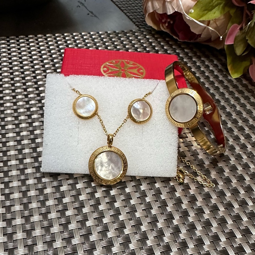 Gold plated Jwerly set